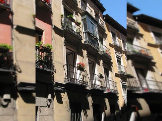 Studio for rent in Palacio, bills included