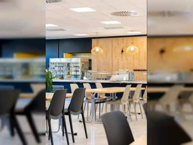Studio for rent in Pedro Salvador Las Palmeritas, Sevilla for students only
