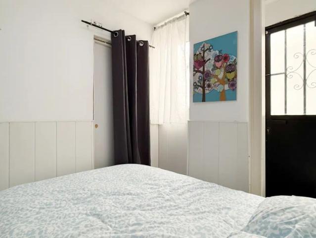 Studio for rent in Puerta del Ángel