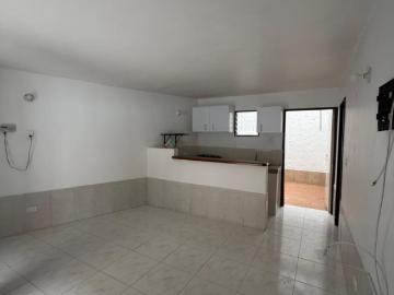 studio for rent in Trinidad, Medellín