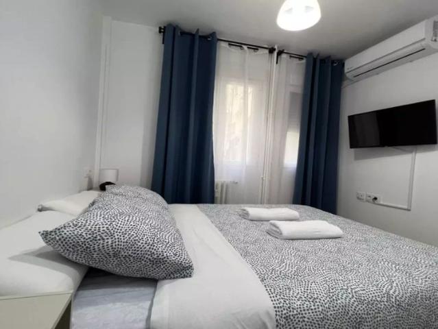 Studio for rent in Vallehermoso, Madrid