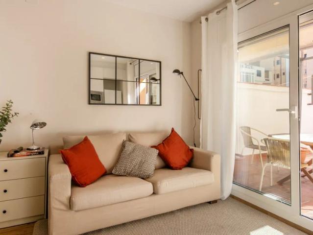 Studio for rent in Vila de Gràcia, no restrictions