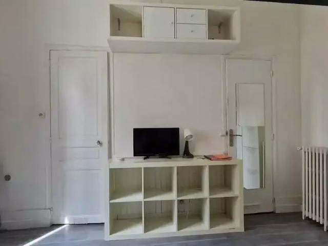 studio for rent in VILLEJUIF 94800