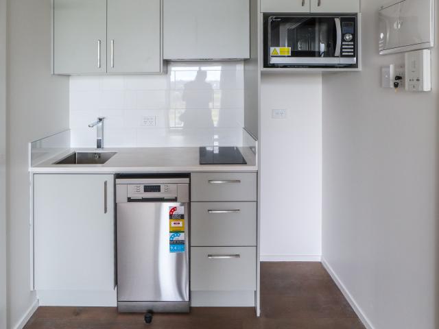 Studio for Rent Studio in Manukau!