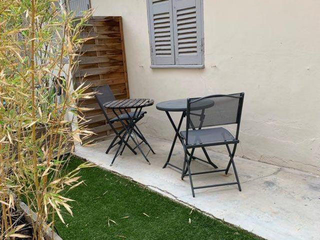 Studio fac de médecine avec terrasse