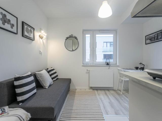 Studio flat 25 minutes to Warsaw's centre, close to SWPS University