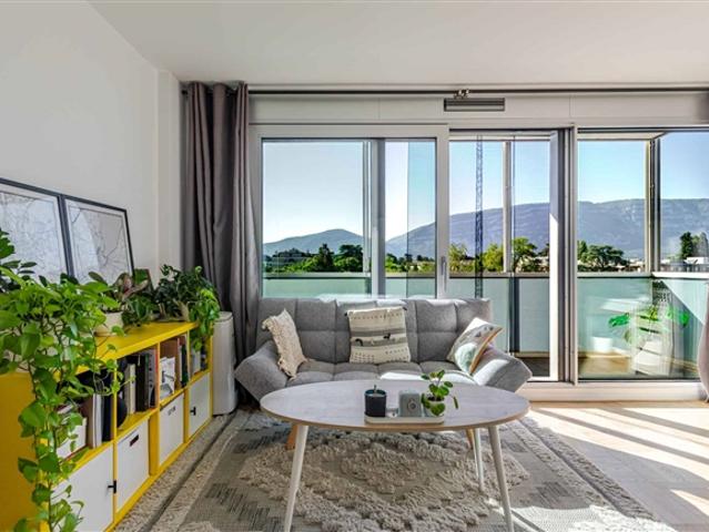 Studio im 7. Stock mit Balkon und Blick auf Salève