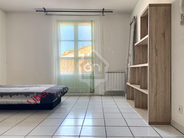 studio intra muros de 24 m² à louer