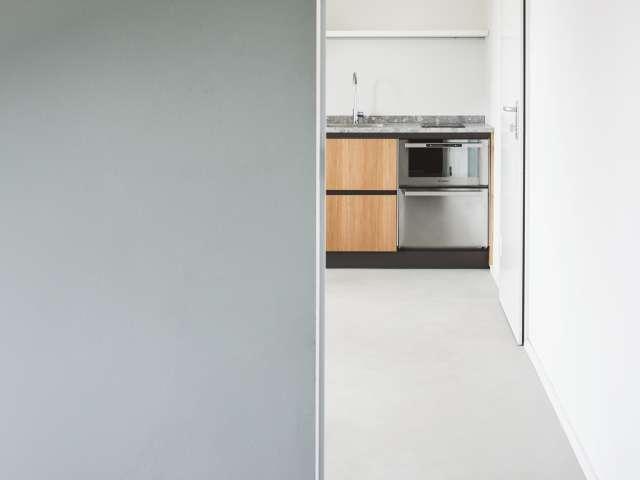 Studio in affitto a Centrale, Milano