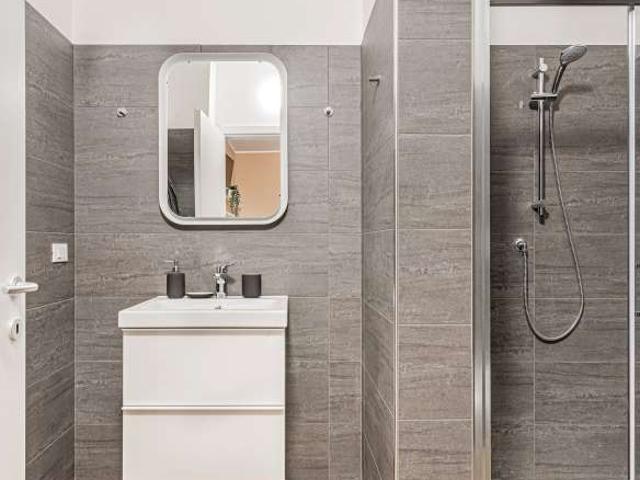 Studio in affitto a Guastalla, Milano
