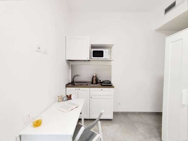Studio in affitto a Loreto, Milano