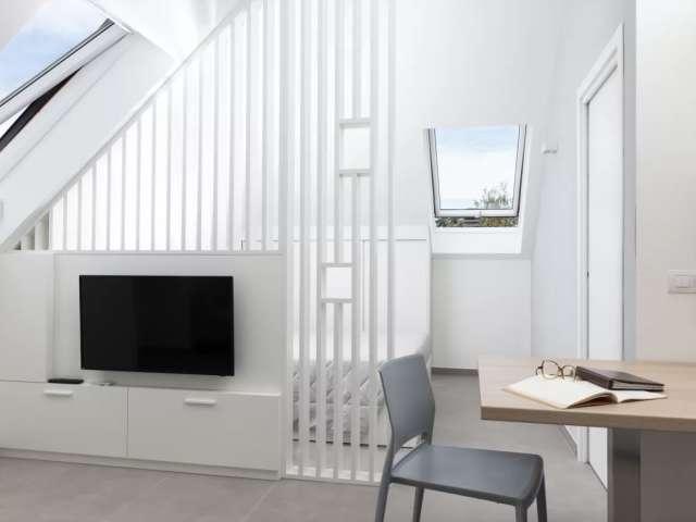 Studio in affitto a Porta Romana, Milano