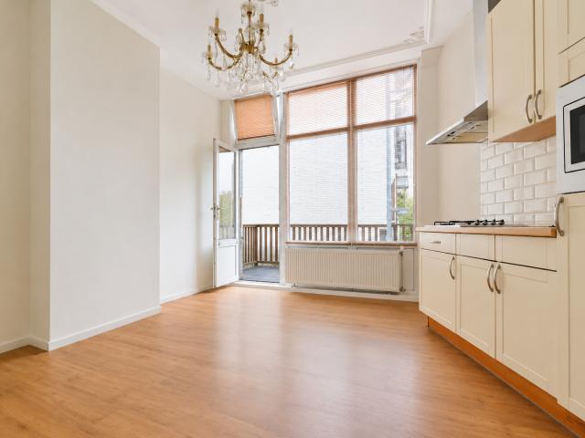 studio in Den Haag, Regentesselaan