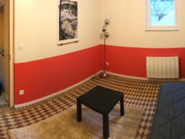 studio indépendant chez l'habitant