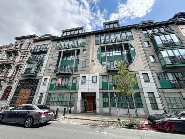 Studio ideally located