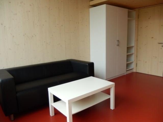 Studio on 2 floors live together, experience together
