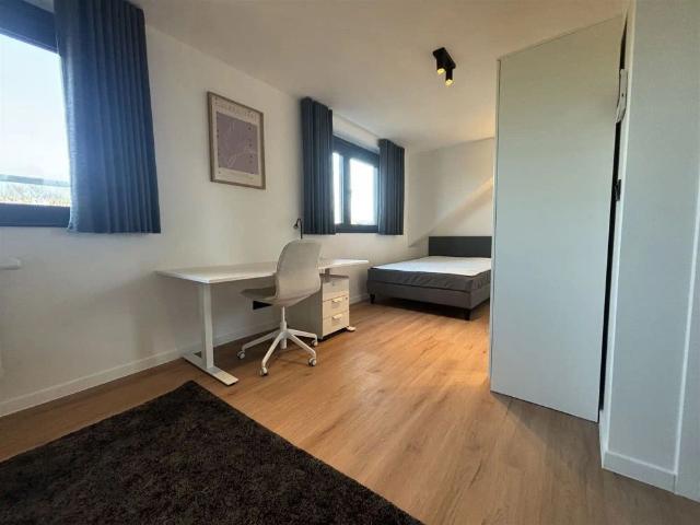 Studio onmiddellijk te huur!