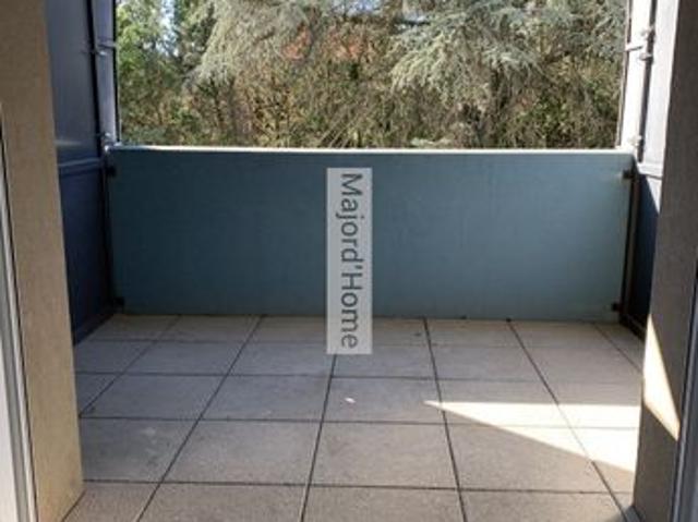 Studio loué, terrasse et garage