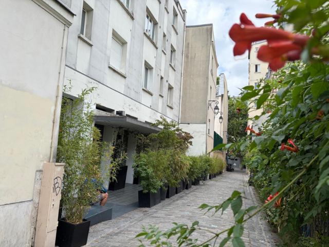 Studio loué proche de la place de Clichy