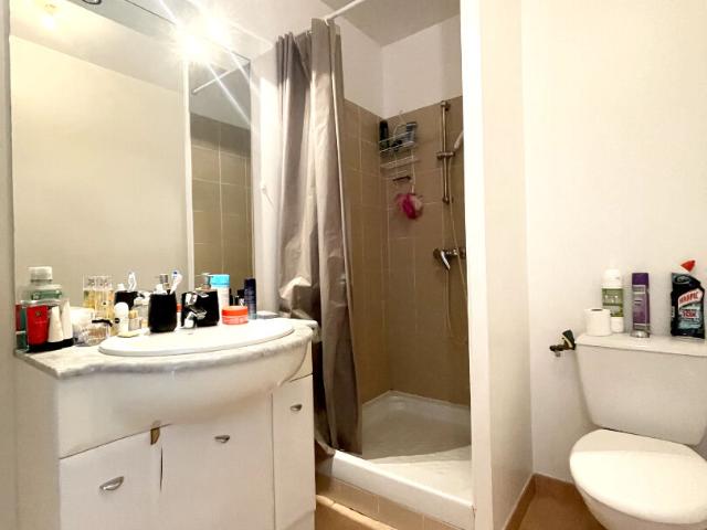 Studio LANCON PROVENCE 1 pièce s 28.67 m2