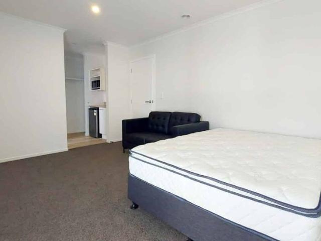 Studio Living in Te Rapa