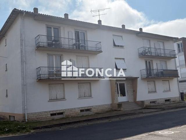Studio libre à la vente dans un quartier tranquille