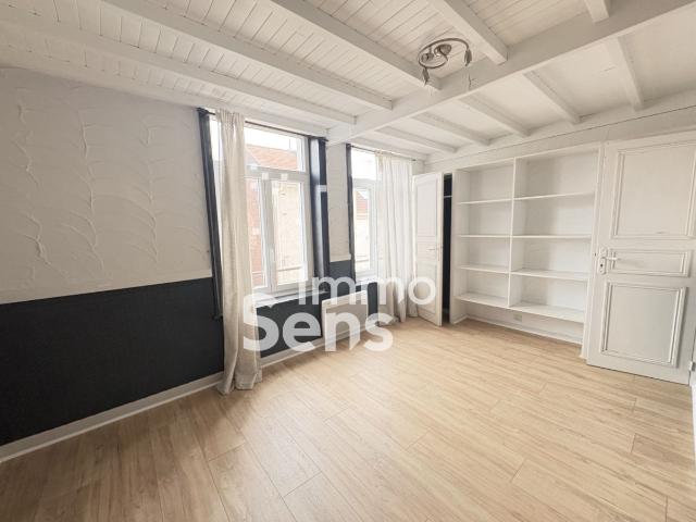 STUDIO LILLE SAINT MICHEL