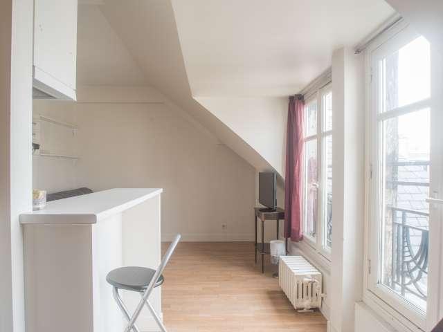 Studio lumineux à louer à Monceau, Paris 17
