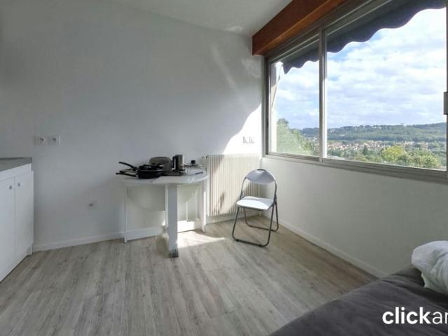Studio lumineux à Orsay – 13 m² optimisés