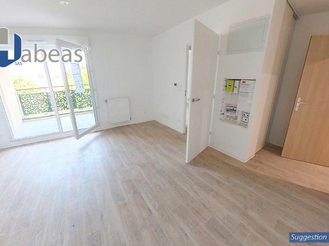 Studio lumineux avec prestations modernes – 20,52 m²