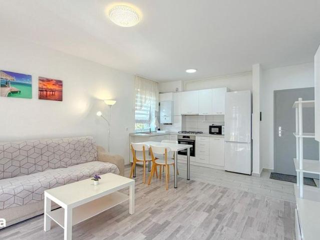 Studio modern | Etaj 1 | 50 mp utili + terasă 17 mp | Parcare inclusă