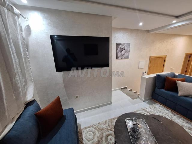 Studio moderne à louer – Meublé & bien situé
