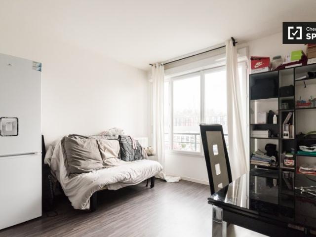 Studio moderne à louer à Créteil, Paris