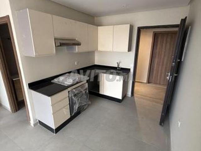 Studio moderne avec piscine à vendre