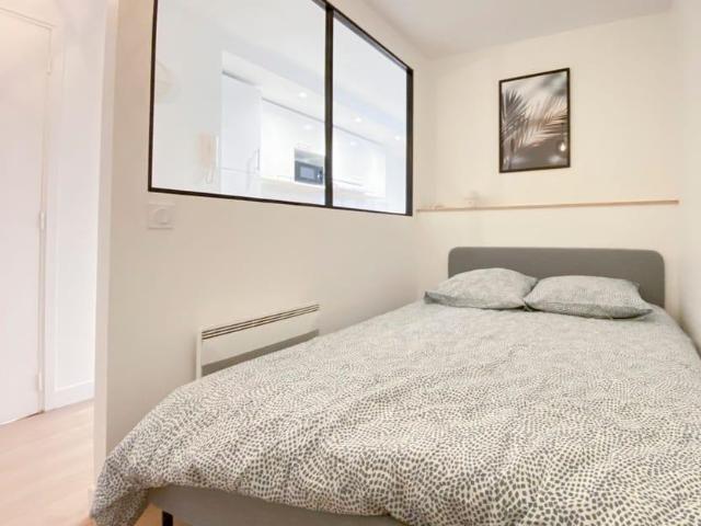 Studio moderne et bien équipé