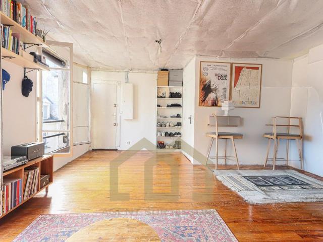 Studio modifiable en 2 pièces