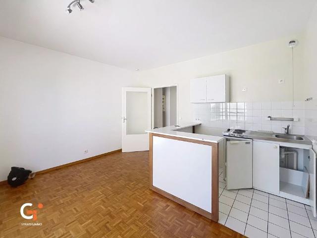 STUDIO MONT SAINT AIGNAN VILLAGE