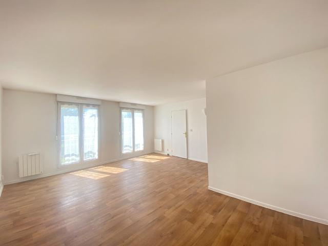 STUDIO MONTIGNY LE BRETONNEUX 1 pièce 37.11m2