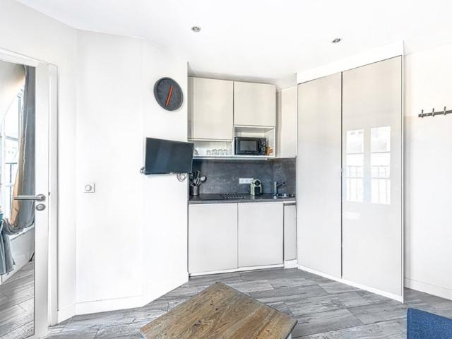 Studio Mac Mahon Champs Elysees by B'Your Home