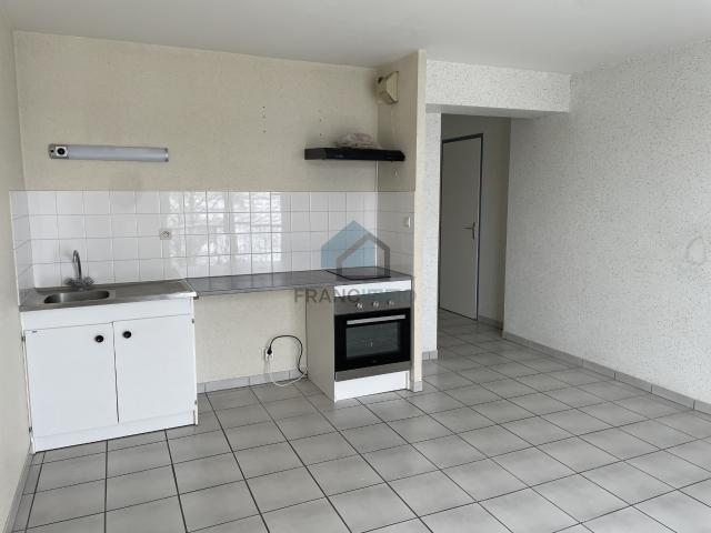 STUDIO MAICHE avec BALCON et PARKING COUVERT