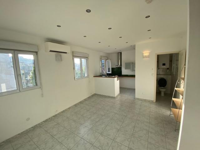 Studio Marseille 13006