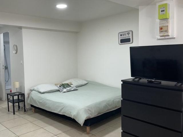 Studio Marseille 13002