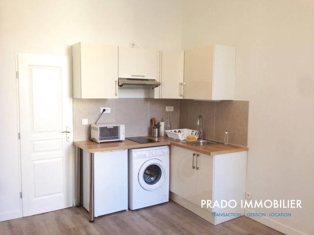 studio marseille 1er 18m² en face du lycée thiers.