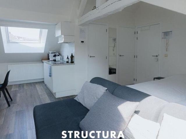 Studio met slaaphoek te huur in Merchtem voor € 700 met 1 slaapkamer