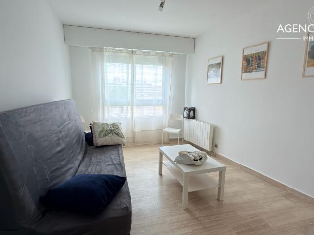 STUDIO MEUBLE METRO ROND POINT DU PRADO