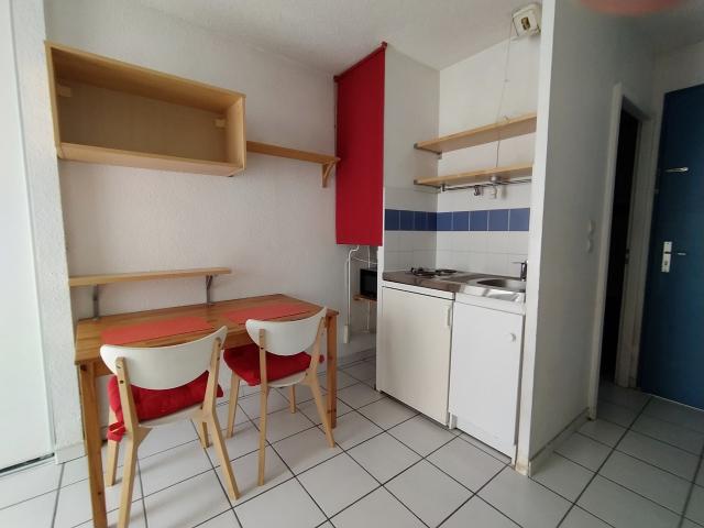 STUDIO MEUBLE N°7 HYPER CENTRE Grenoble 38000