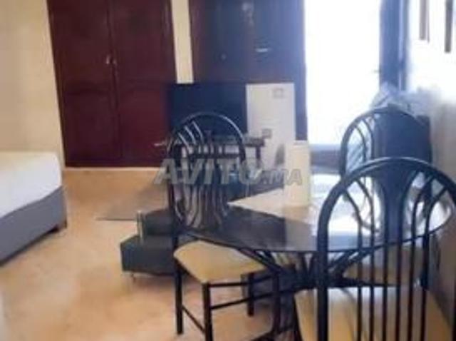 Studio meublé neuf à louer Lousiyo Rabat