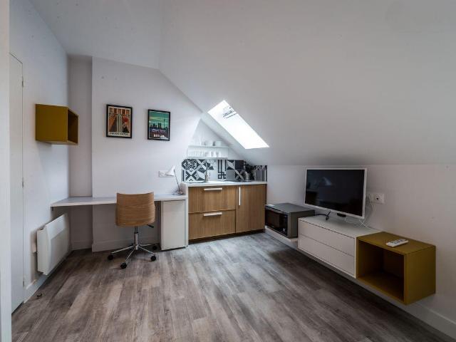 Studio meublé neuf sur cour intérieure calme