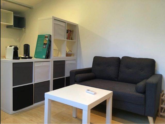 Studio meublé au calme avec terrasse