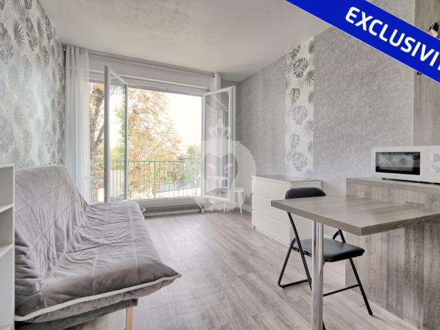 STUDIO MEUBLE AU PARC SAINT MAUR